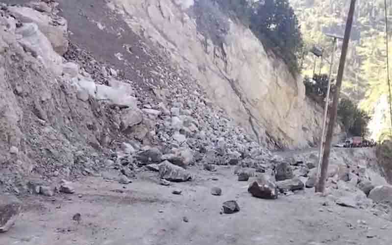 निगुलसरी एनएच-5 पर एक बार फिर वाहनों की आवाजाही हुई ठप