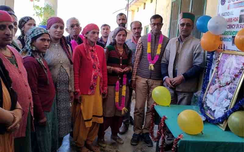 प्राथमिक पाठशाला देवामानल में धूमधाम से मनाया निपुण मेला