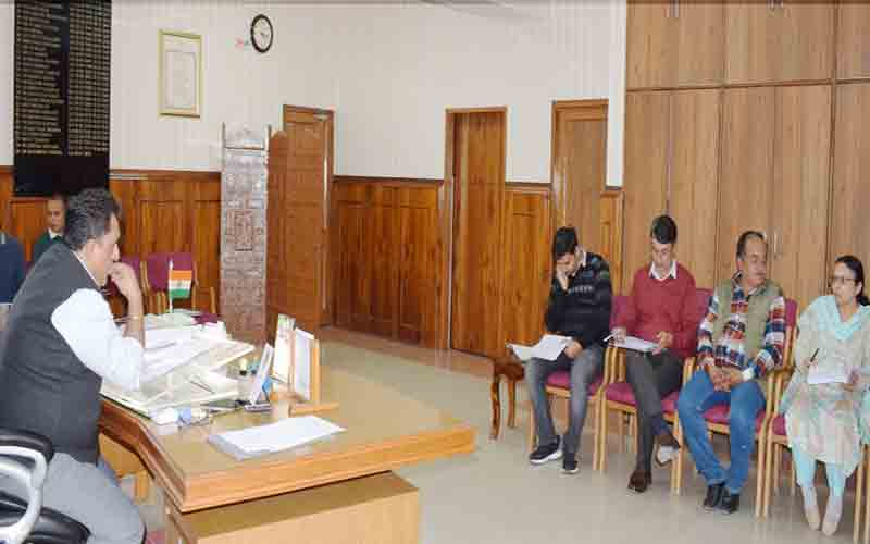 ज़िला स्तरीय सार्वजनिक वितरण समिति की बैठक आयोजित