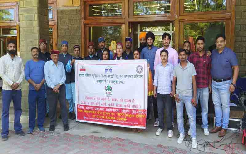 आपदा से बचाव के संबंध में कलाकारों ने लोगों को किया जागरूक