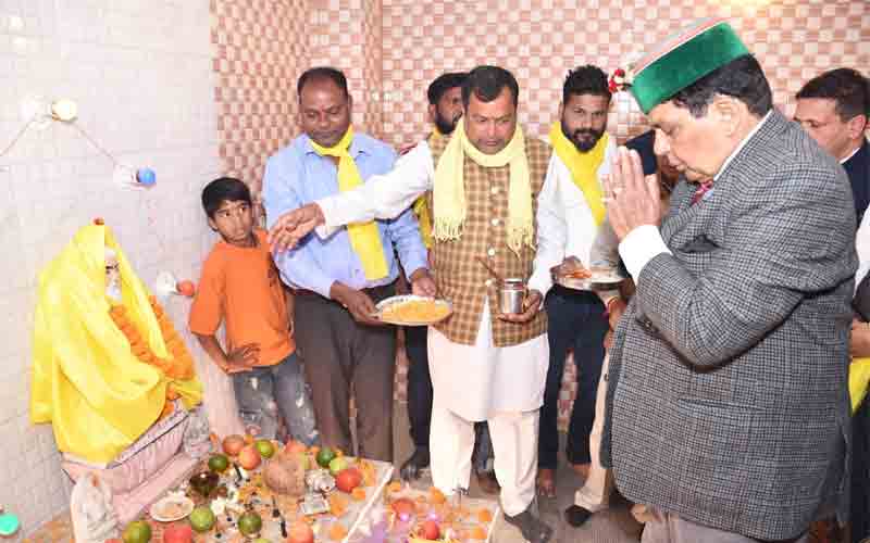 जीवन में अपनाएं महर्षि वाल्मीकि का संदेश – डॉ. शांडिल