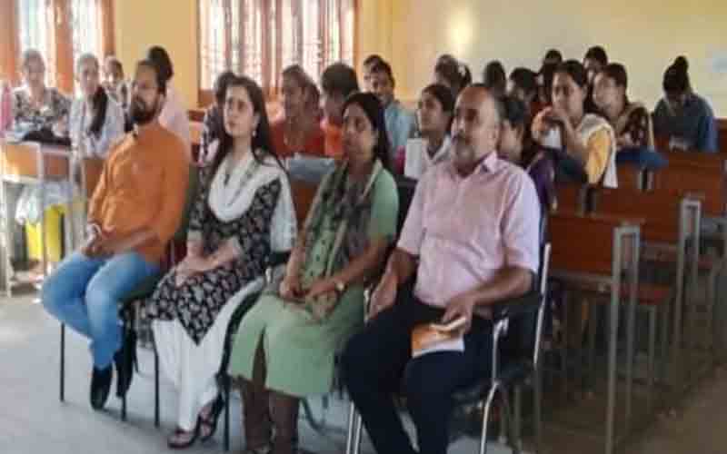 राजकीय महाविद्यालय चौकीमन्यार में आपदा प्रबंधन पर कार्यशाला का हुआ आयोजन