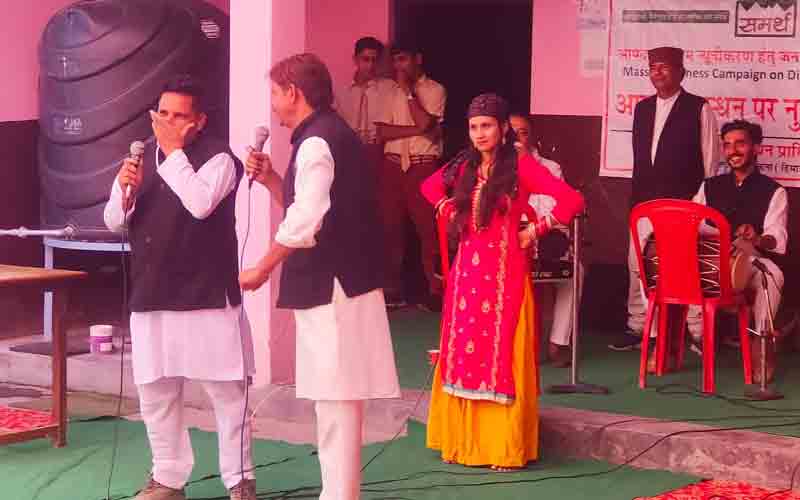 जिला में आपदा जोखिम को कम करने के विषय पर जागरूकता कार्यक्रमों का आयोजन