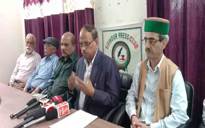 कोली समाज सिरमौर के पदाधिाकरियों ने संगठन के दो फाड़ होने को नकारा