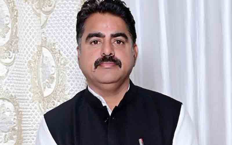 पार्किंग में लगी अवैध दुकाने हटाने में नाकाम रही नप- गुरमेल चौधरी