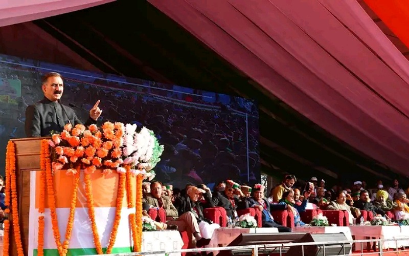 मुख्यमंत्री ने दूध का खरीद मूल्य 6 रुपए बढ़ाने और जनवरी 2024 से गोबर खरीद योजना शुरू करने की घोषणा