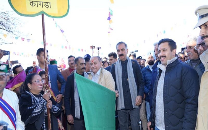 मुख्यमंत्री ने किया शिमला विंटर कार्निवल का शुभारंभ