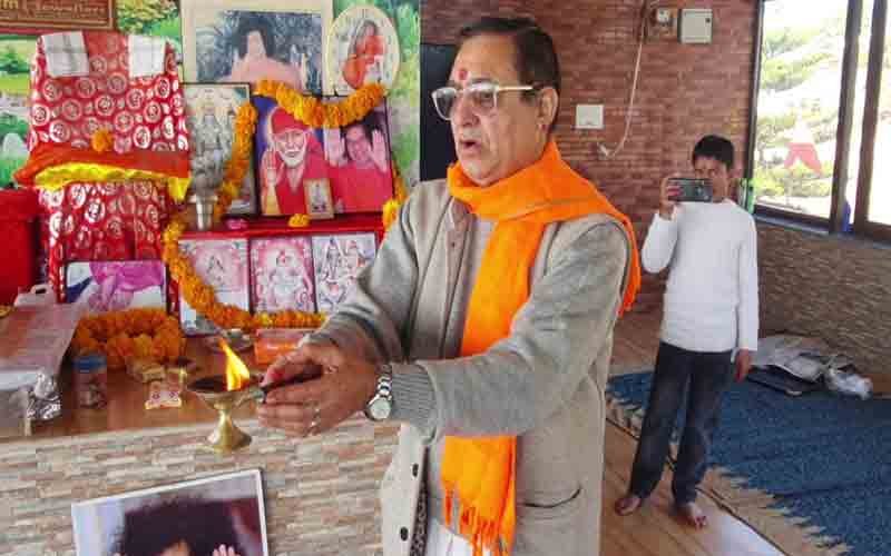 निहोग में हुआ श्री सत्यनारायण कथा और सत्य साईं कीर्तन का समागम