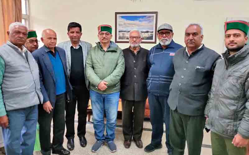 118 से निजात पाने को लेकर विधायक सोलंकी से मिला प्रतिनिधि मंडल