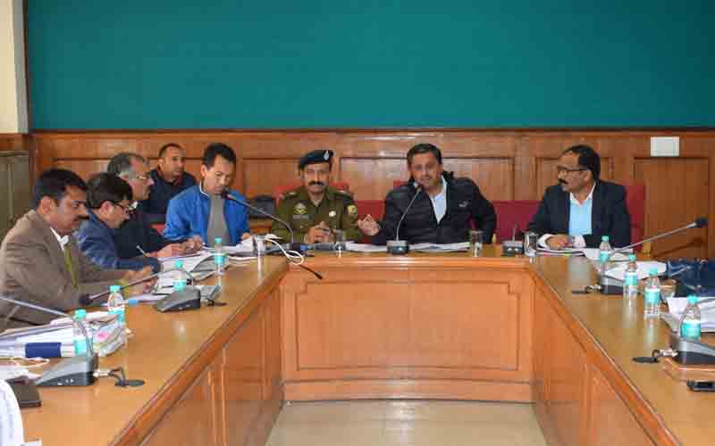 अनुसूचित जाति विकास कार्यक्रम के तहत जिला स्तरीय समीक्षा बैठक आयोजित