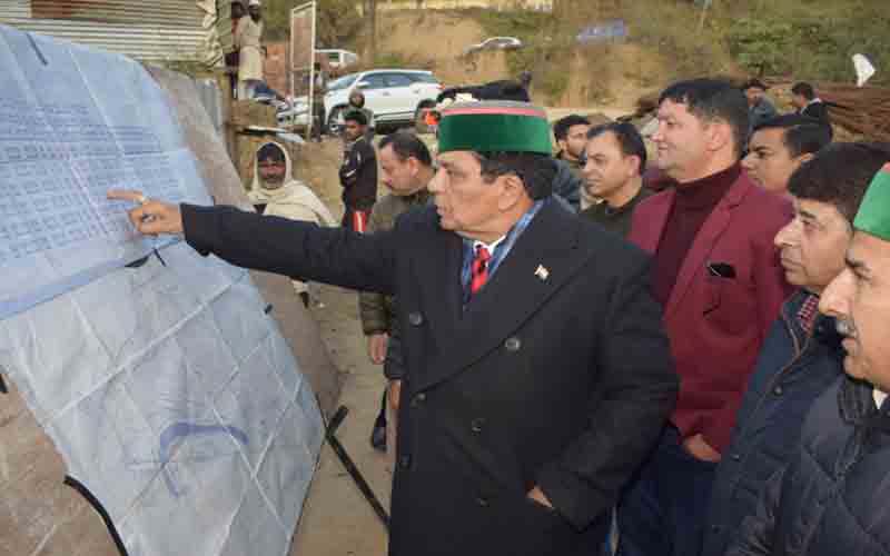 डॉ. शांडिल ने बहु उद्देशीय अस्पताल का निर्माण कार्य समयबद्ध करने के दिए निर्देश