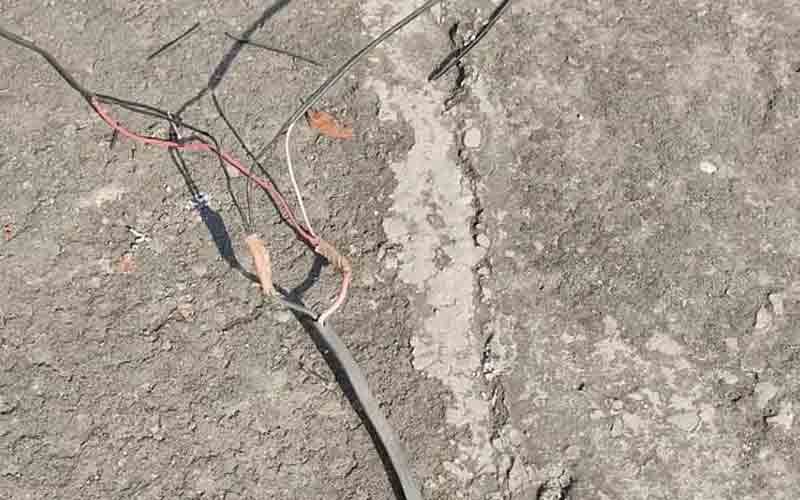 बिजली चोरी करते पकड़ा ठेकेदार, इतने लाख का लगाया जुर्माना….