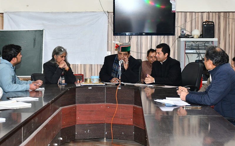 डॉ. शांडिल ने राष्ट्रीय उच्च मार्ग प्राधिकरण के अधिकारियों के साथ की बैठक