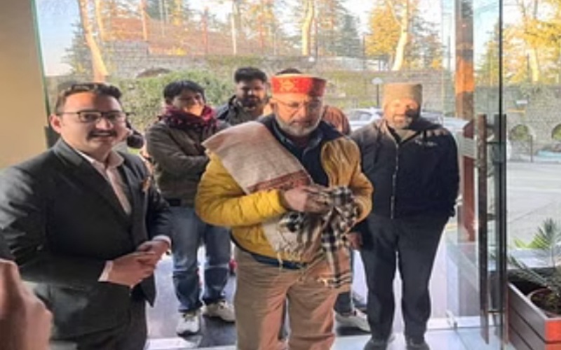 बॉलीवुड अभिनेता नाना पाटेकर फिल्म शूटिंग के लिए पहुंचे शिमला