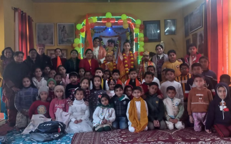 बाल विकास के बच्चों ने प्रस्तुत किए राम भजन