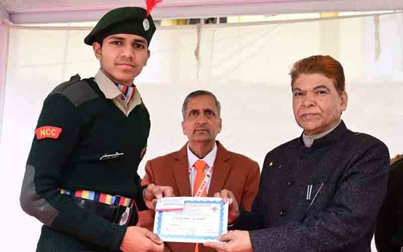 बढ़ती आबादी को खाद्यान उपलब्ध करवाना महत्वपूर्ण- कुलपति डॉ. डी के वत्स