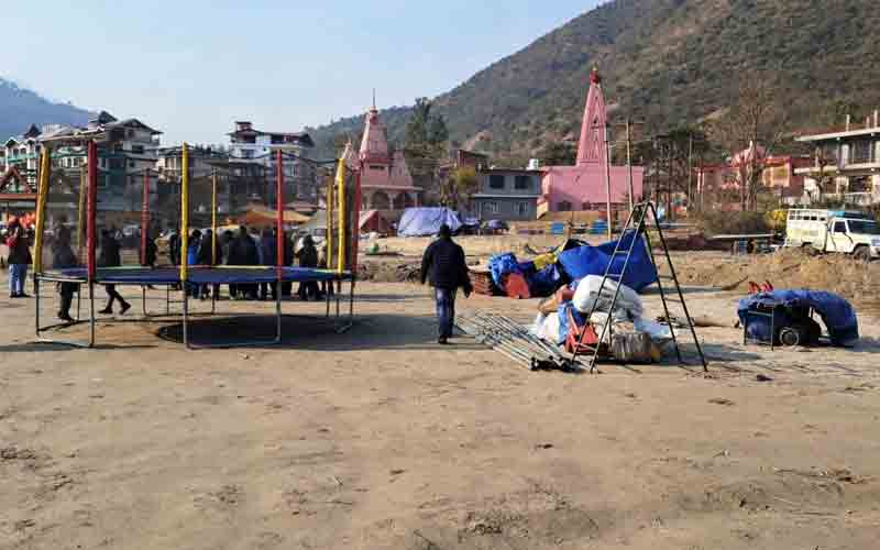 तत्तापानी मेले की तैयारियां शुरू, मेला समिति ने मैदान समतल कर चिन्हित किए प्लाॅट