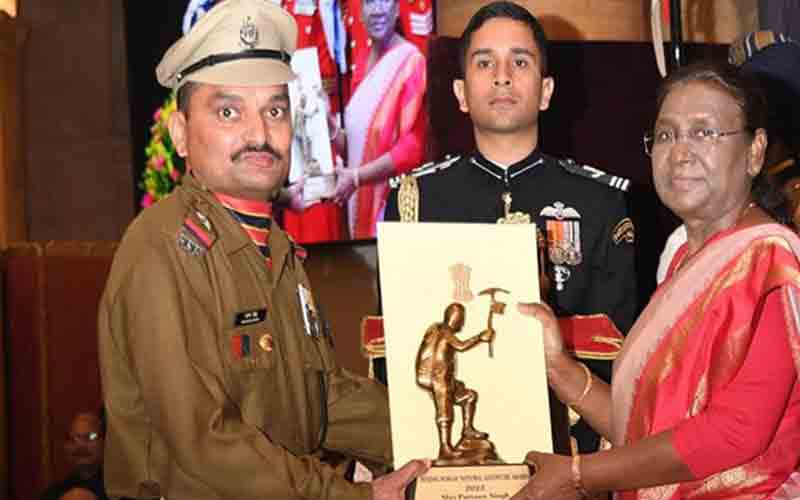 हिमाचल के प्रवीण सिंह को राष्ट्रपति ने “तेनजिंग नोर्गे राष्ट्रीय साहसिक पुरस्कार” से किया सम्मानित