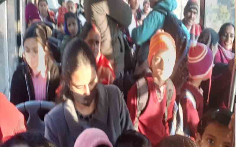 1 सप्ताह बाद फिर शुरू हुई सराहां-परवाणू बस सेवा