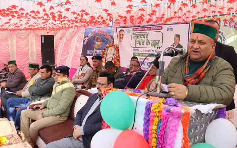 जनसमस्याओं के निपटारे में अत्यंत कारगर सिद्ध हो रहा “सरकार गांव के द्वार” कार्यक्रम- विनय कुमार