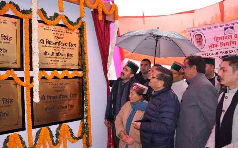 हिमाचल में पीएमजीएसवाई में सड़क सुधार पर खर्चे जा रहे 2800 करोड़- विक्रमादित्य