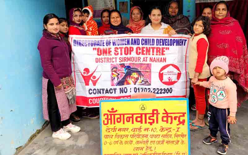 आंगनबाड़ी केंद्र देवीनगर में जागरूकता शिविर आयोजित, महिलाओं को दी यह जानकारी….