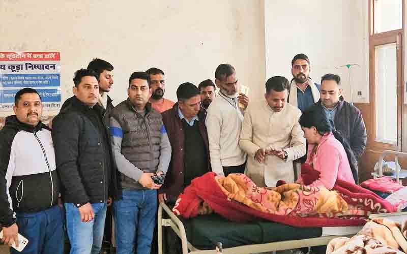 भाजपा नेता विधि चंद राणा ने बढ़ाया पीड़ितों की मदद को हाथ