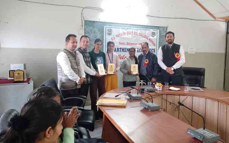 नाहन पीजी कॉलेज में जी20 सम्मेलन व उसका भारतीय अर्थव्यवस्था पर प्रभाव पर सम्मेलन आयोजित