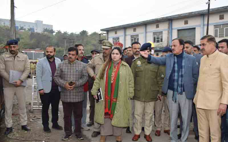 औद्योगिक क्षेत्र में टास्क फोर्स एक माह में सुनिश्चित बनाएगी उद्योगों का निरीक्षण- हर्षवर्धन चौहान