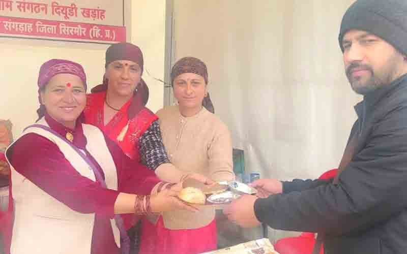 देश के सरस मेलों में हिमाचली व्यंजन मचा रहे हैं धूम -मेलाराम शर्मा