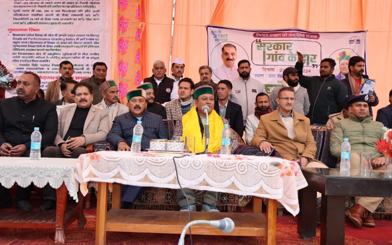 ‘सरकार गांव के द्वार’ कार्यक्रम में लोगों की समस्याओं का हो रहा त्वरित समाधान- जगत सिंह नेगी