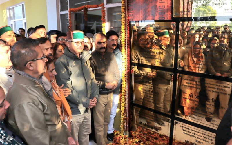 पंचायती राज मंत्री अनिरुद्ध सिंह ने नाहन में 10 नए भवनों का किया लोकार्पण