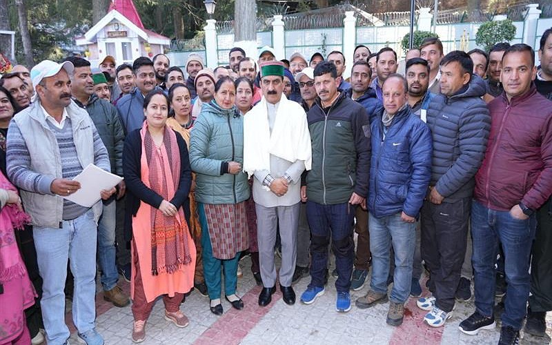 1900 रुपए मानदेय बढ़ाने के लिए कंप्यूटर अध्यापकों ने मुख्यमंत्री का किया आभार व्यक्त