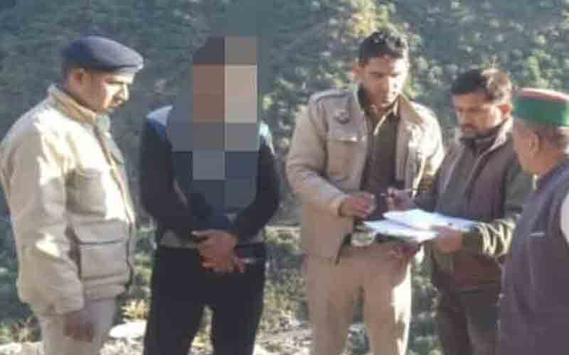 शिलाई पुलिस ने दो अलग-अलग मामलों में चरस सहित काबू किए दो तस्कर