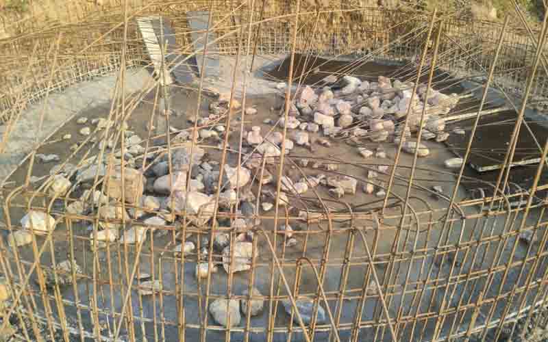 अर्की क्षेत्र के 71 गांव के लिए वरदान सिद्ध होगी नवगांव खड्ड पर निर्माणाधीन योजना