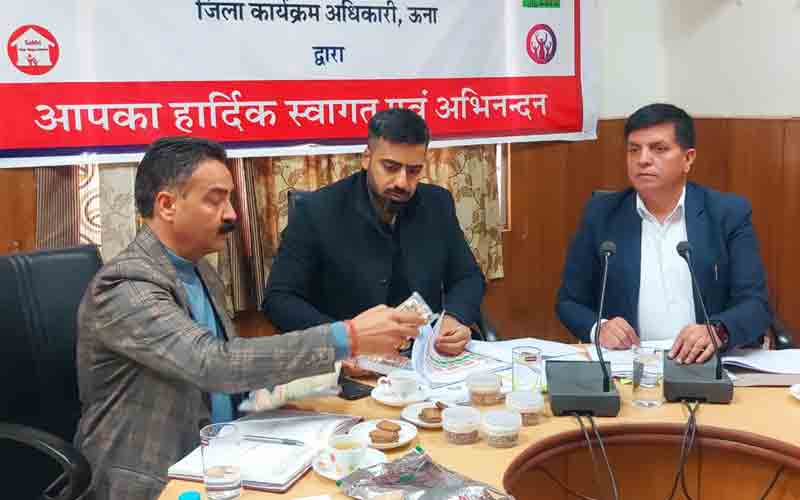 जिला में कुपोषण की रोकथाम के लिए मिशन मोड में किया जाएगा कार्य- जतिन लाल