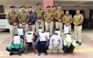 11-accused-arrested-in-thef.jpg
