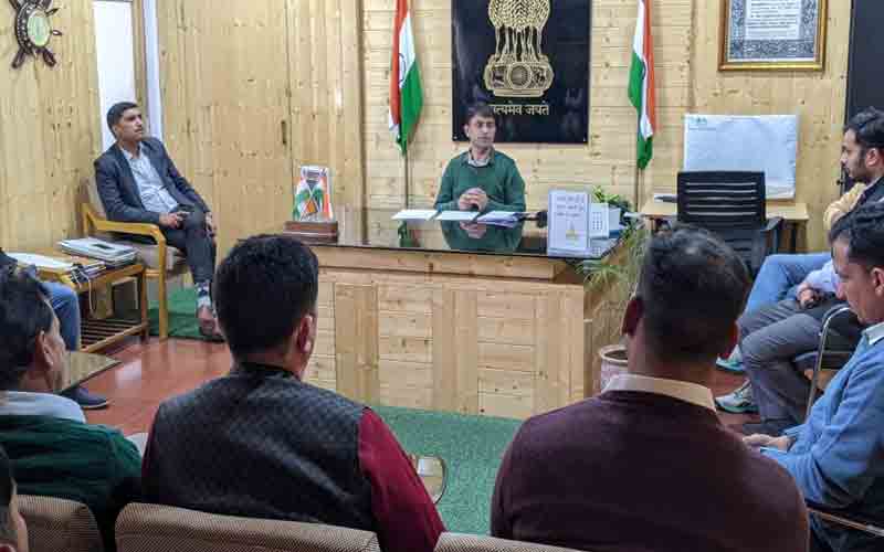 आदर्श चुनाव आचार संहिता को लेकर गठित कमेटी के साथ बैठक आयोजित