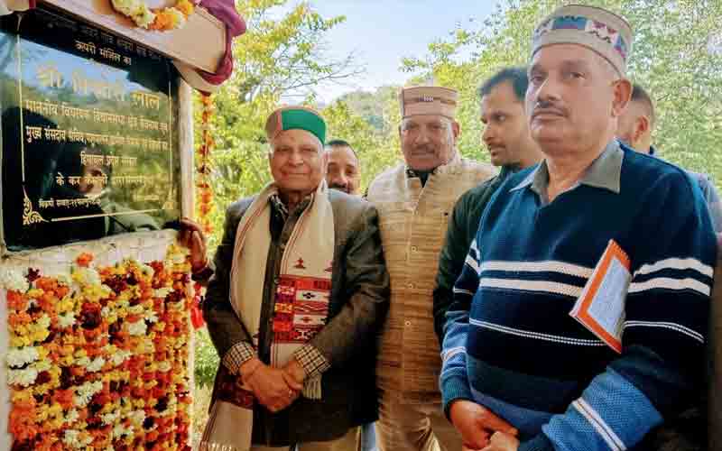 सीपीएस ने धन्डेरा में सामुदायिक भवन पर पहली मंजिल के कार्य की रखी आधारशिला