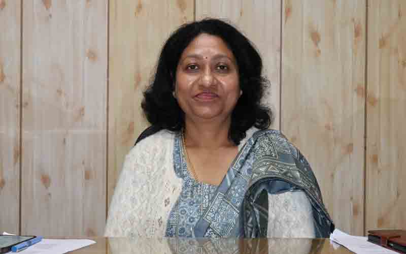 मीना बेदी ने संभाला डीपीआरओ मंडी का कार्यभार