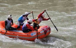 Down-river-and-slalom-race-.jpg