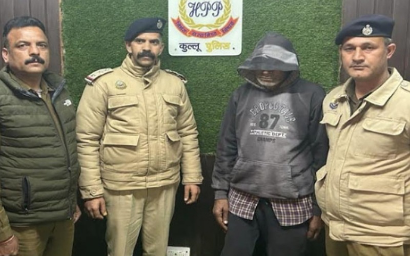 कुल्लू पुलिस ने 1 किलो 140 ग्राम चरस सहित गिरफ्तार किया हरियाणा का व्यक्ति