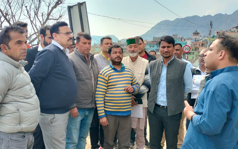 एनजीटी के आदेशों पर गठित 5 विभागों की कमेटी ने निर्माणाधीन एनएच 707 का किया दौरा