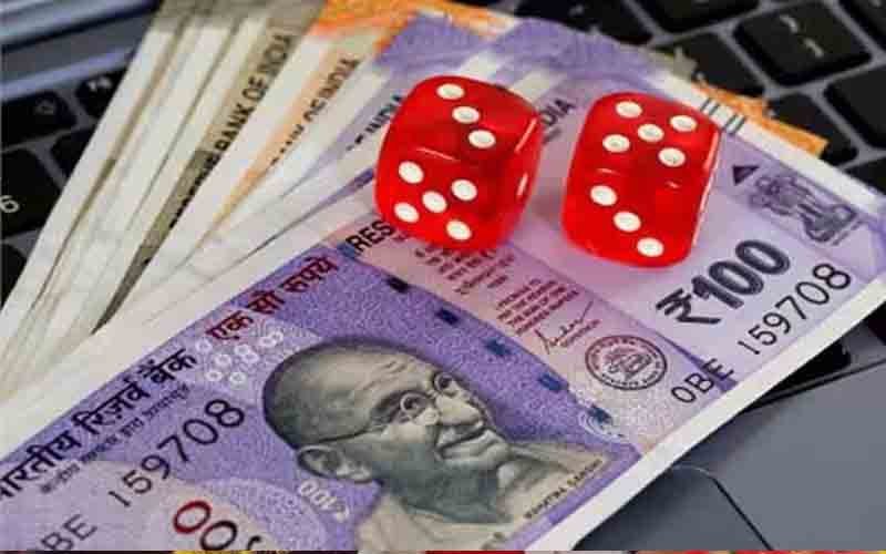 पुलिस ने दड़ा-सट्टा लगाते हुए दबोचा आरोपी, मामला दर्ज