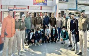 Six-smugglers-caught-smuggl.jpg