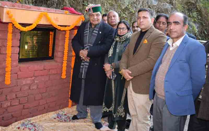 डाॅ. शांडिल ने लगभग 24 लाख रुपए की विभिन्न योजनाओं के किए लोकार्पण एवं शिलान्यास