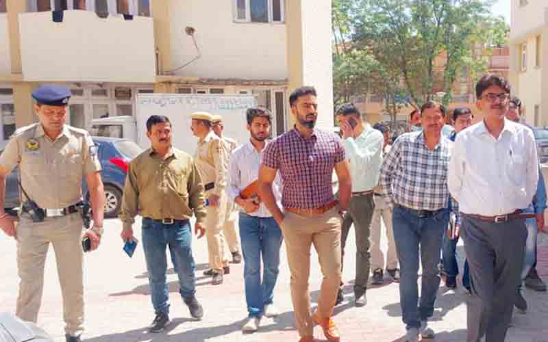 उपायुक्त ने एमसीएच सेंटर ऊना का किया औचक निरीक्षण