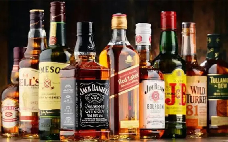 मनमाने दाम नहीं वसूल पायेंगे शराब कारोबारी, होगी कार्यवाही