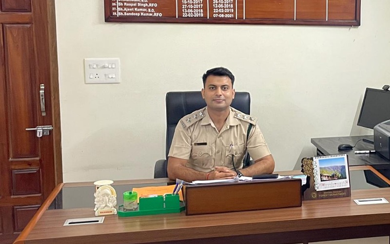 आग की घटनाएं रोकने के लिए लोगों को जागरुक कर रहा वन विभाग- अंकुश आनंद