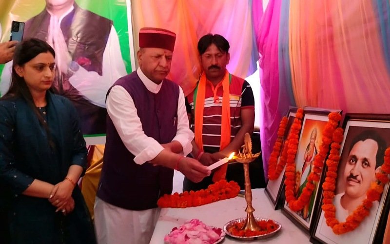 बिंदल ने मुख्यमंत्री पर कसा तंज, कहा.. माल मालको का मशुरी खुद की